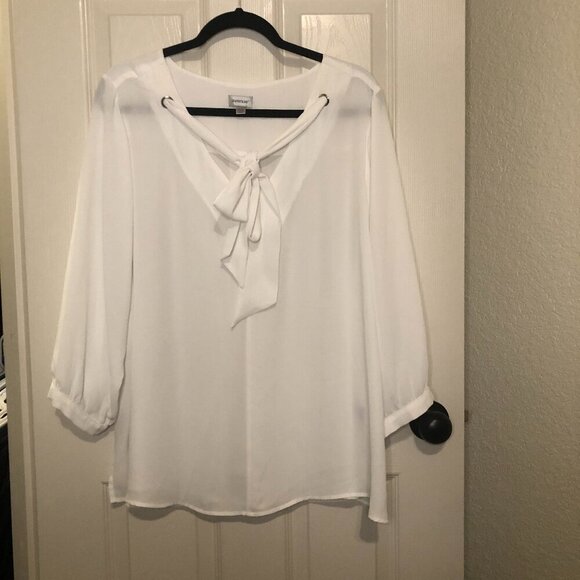 Avenue Tops - Avenue cream tie neckline 3/4 sleeve sheer lightweight blouse size 18/20